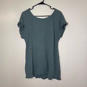 Umgee Short Sleeve Top in Green with Frayed Edges